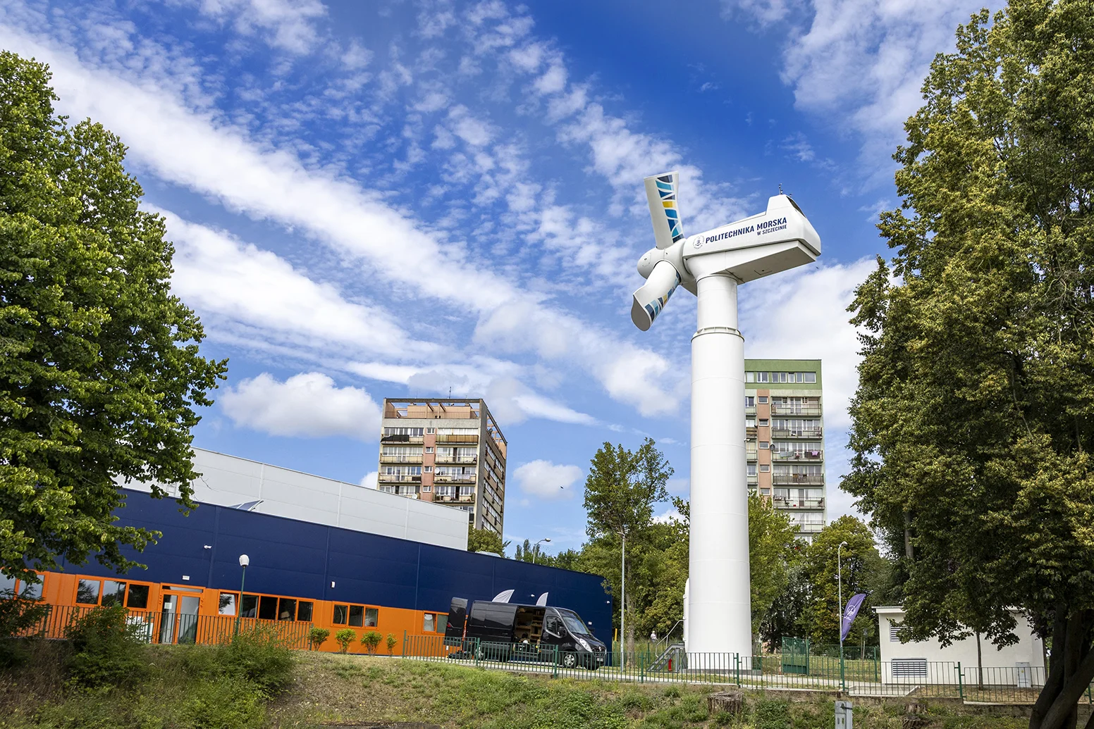 Szkoleniowa turbina wiatrowa i Centrum Szkoleniowe Offshore, PM - widok z zewnątrz