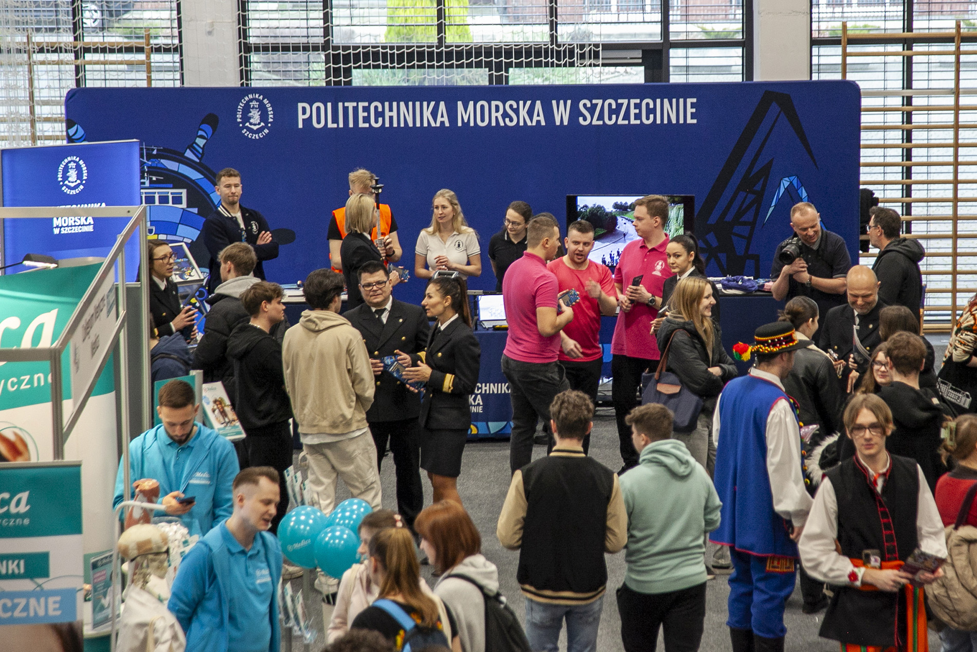 Widok ogólny na stanowisko Politechniki Morskiej w Szczecinie na targach EDU DAY